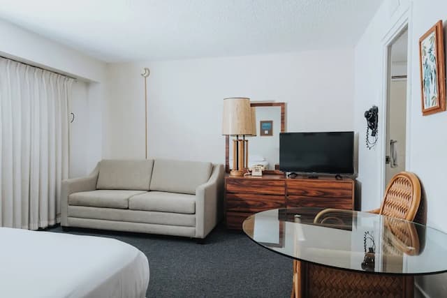 ロイヤル グローブ ワイキキ-デラックス スタジオ キッチン (King & Sofa Sleeper)-2