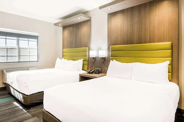 ロードウェイ  イン ニア メルローズ アベニュー-スタンダード ルーム クイーンベッド 2 台 禁煙-9