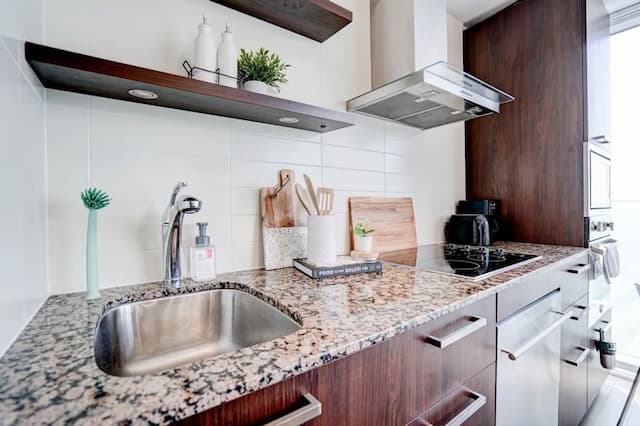 SkyTree Modern Suites-City Condo-5