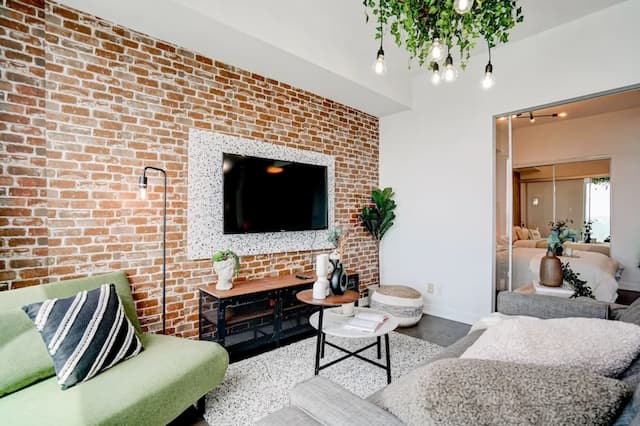 SkyTree Modern Suites-City Condo-11