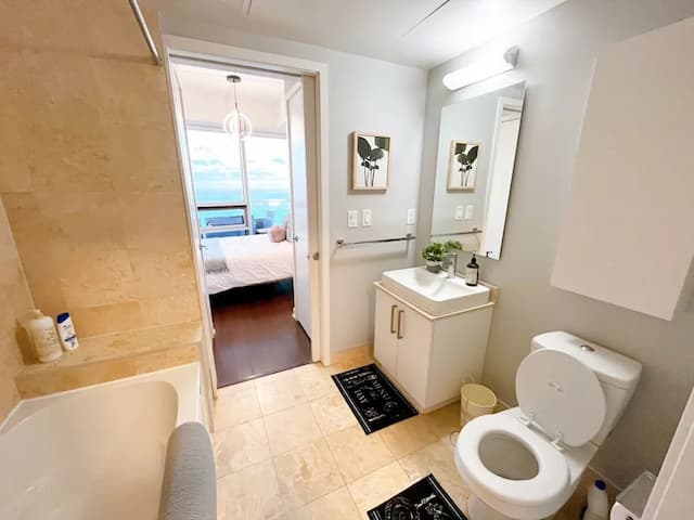 SkyTree Modern Suites-Family Condo-14