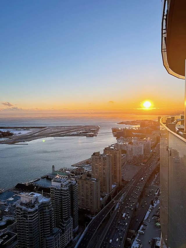 SkyTree Modern Suites-Family Condo-11