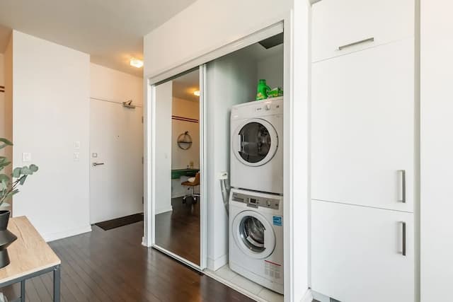 SkyTree Modern Suites-Premium Condo-14