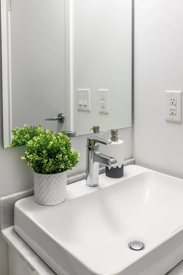 SkyTree Modern Suites-Premium Condo-15