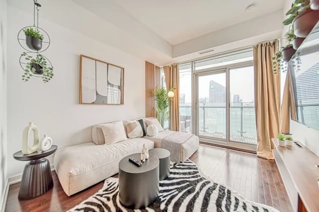 SkyTree Modern Suites-Elite Condo-5