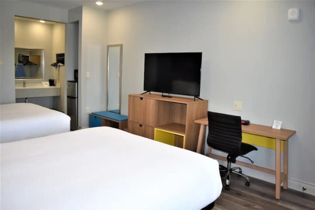 休斯敦大學 - 市中心溫德姆戴斯套房飯店-舒適客房, 2 張加大雙人床, 非吸煙房-10