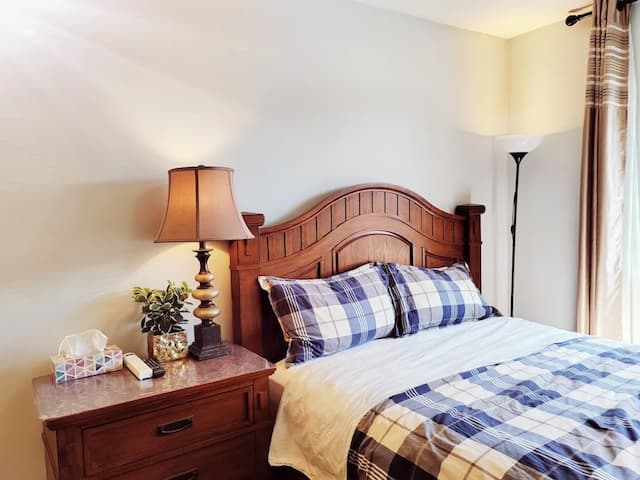 베터 베드 하우스-Superior Suite, 1 Queen Bed, Non Smoking, Ensuite (Only Accepting Guests Aged 10 and Above)-1