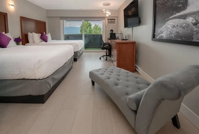 Coast Metro Vancouver Hotel-Room, 2 Queen Beds (Coast)-1