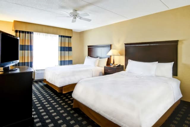 홈우드 스위트 바이 힐튼 토론토 에어포트 코퍼레이트 센터-스위트, 퀸사이즈침대 2개, 장애인 지원-7