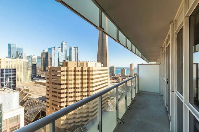 The Madison Front Street-行政套房, 城市景观-16