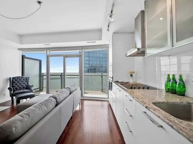 ザ ハーバー トロント-パノラミック ルーム-12