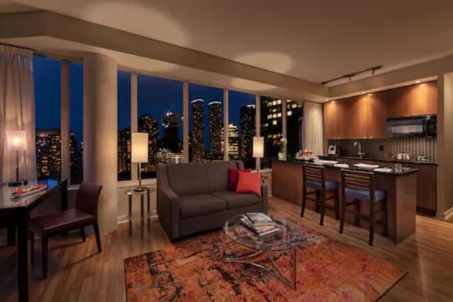 エグゼクティブ コスモポリタン ホテル トロント-エグゼクティブ スイート クイーンベッド 1 台 禁煙-1