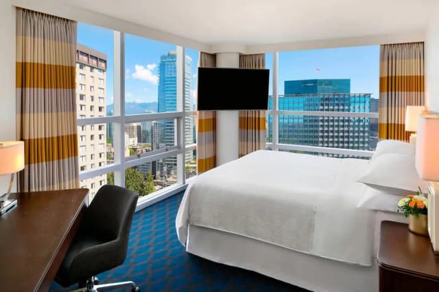 シェラトン・バンクーバー・ウォールセンター-デラックス ルーム ベッド (複数台) (2 King Beds)-2