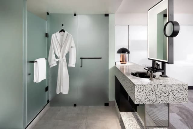 W Toronto-Premier Room, 2 Queen Beds, Courtyard View (Terrace)-6