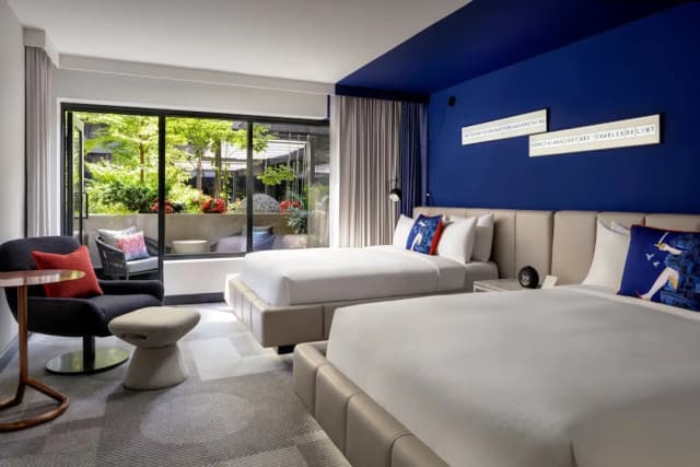 W Toronto-Premier Room, 2 Queen Beds, Courtyard View (Terrace)-1