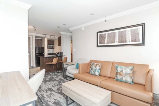 多倫多機場桑德曼簽名飯店-套房, 1 張特大雙人床, 廚房 (Washer Dryer, Jacuzzi)-2