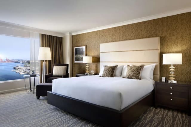 Fairmont Waterfront-特色客房, 2 张双人床 (Harbor and Stanley Park View)-3