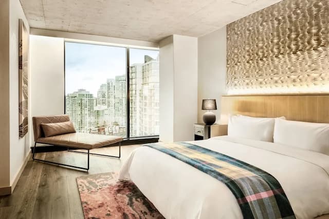 더 더글러스, 오토그래프 컬렉션-스위트, 침실 1개-6