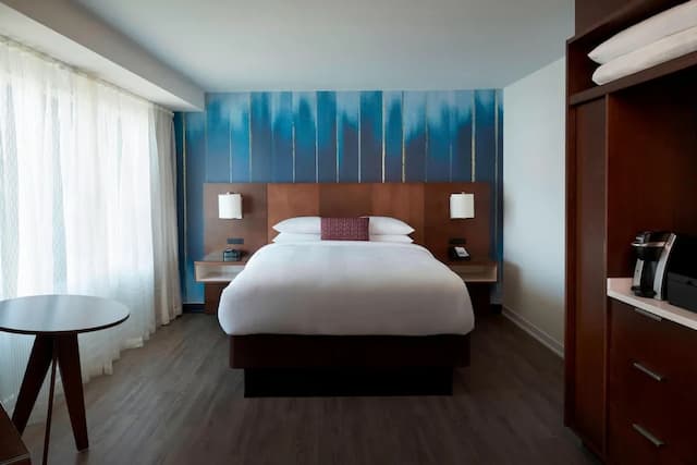 トロント マリオット シティ センター ホテル-ルーム クイーンベッド 1 台-2