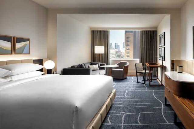 多倫多柏悅飯店-豪華客房, 1 張特大雙人床-6