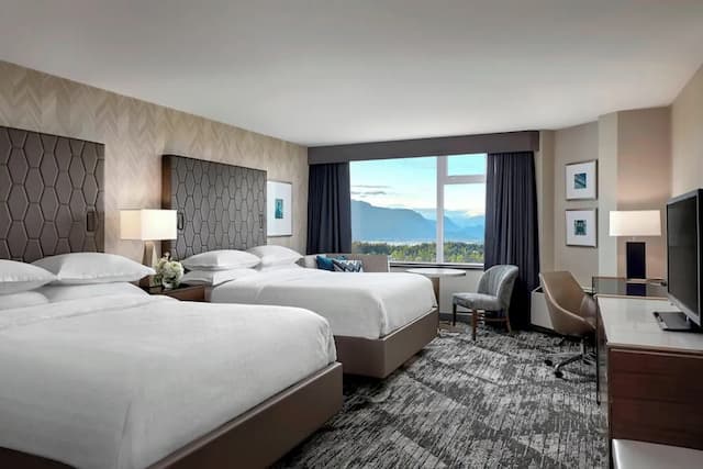 쉐라톤 밴쿠버 길퍼드 호텔-트래디셔널룸, 퀸사이즈침대 2개-4