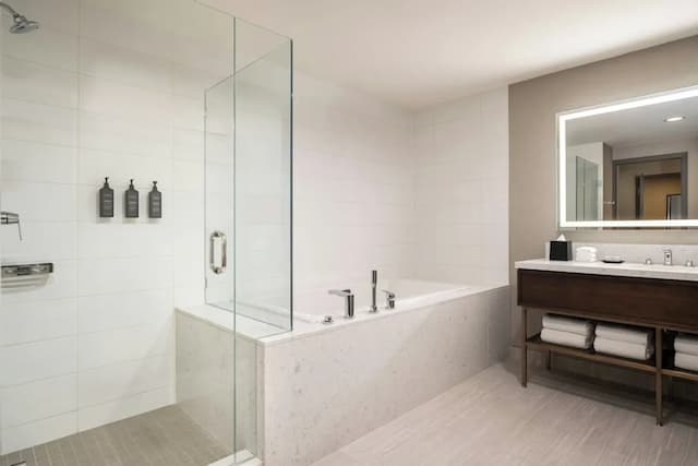 쉐라톤 밴쿠버 길퍼드 호텔-펜트하우스, 킹사이즈침대 1개 및 소파베드-17