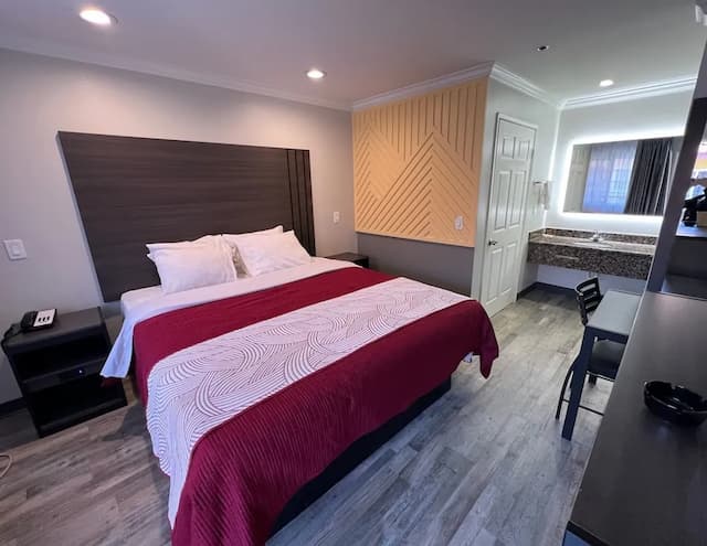 LAX 雲 9 號旅館-豪華單人房, 1 張特大雙人床-4