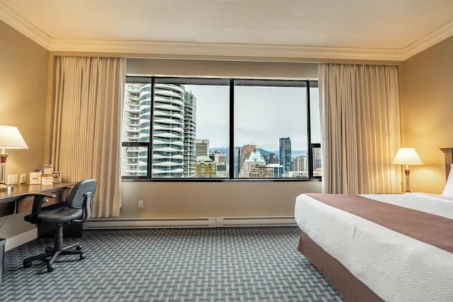 센추리 플라자 호텔-디럭스 스튜디오 스위트 (Top Floor with premium amenities)-1