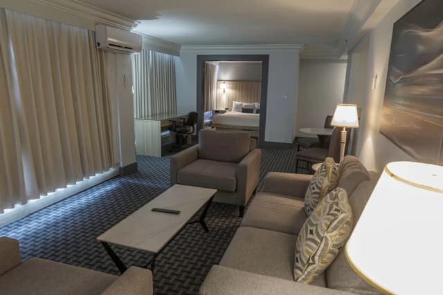 센추리 플라자 호텔-이그제큐티브 스위트, 침실 1개, 주방-3