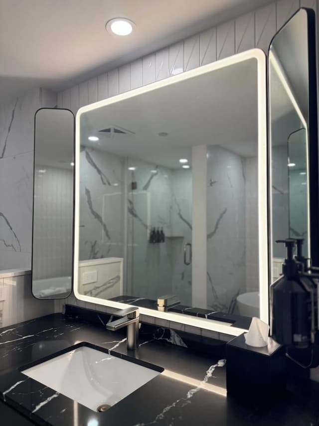 힐튼의 큐리오 컬렉션, 리버리 토론토 다운타운-주니어 스위트, 킹사이즈침대 1개-7