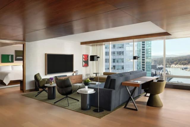 費爾蒙環太平洋酒店-套房, 1 張特大雙人床, 非吸煙房, 轉角 (Fairmont Gold)-1