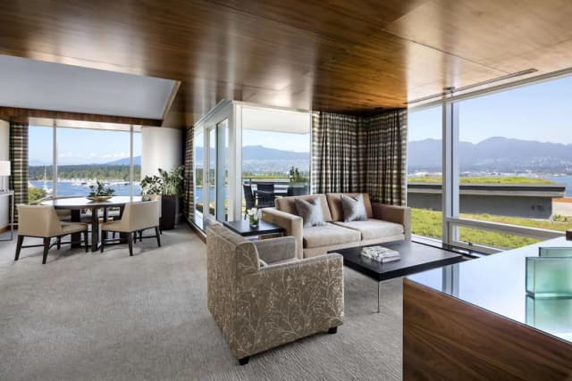 費爾蒙環太平洋酒店-套房, 1 張特大雙人床, 非吸煙房, 海港景-1