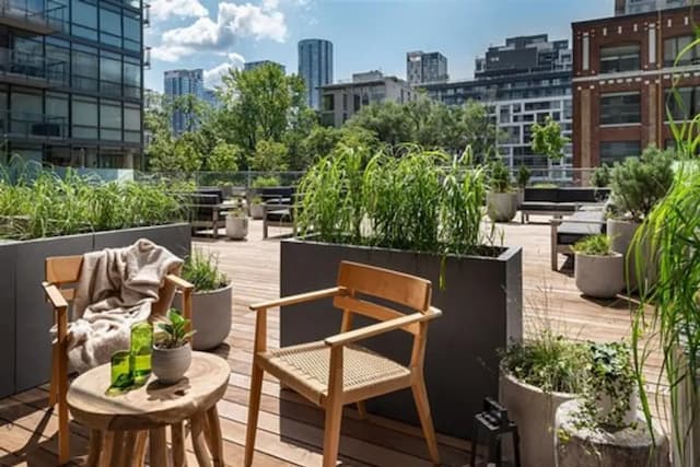 1 ホテル トロント-ルーム キングベッド 1 台 テラス-5