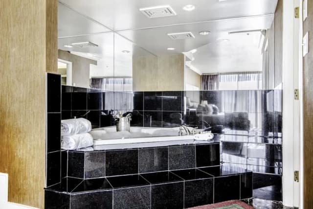 Executive Suites Hotel Metro Vancouver-蜜月套房-2