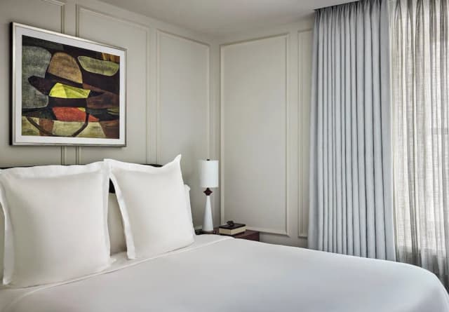 溫哥華瑰麗酒店-One Bedroom Courtyard View Suite-6