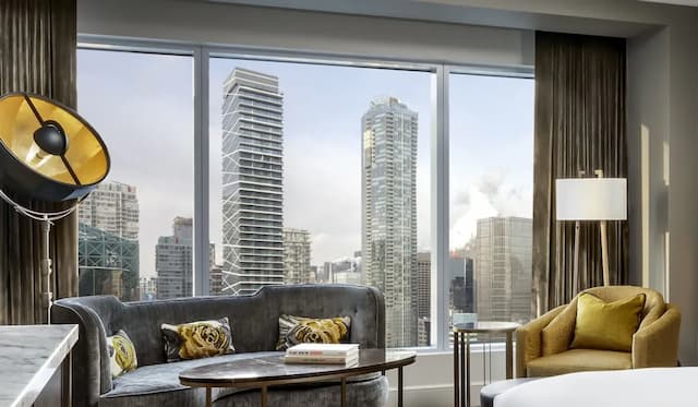 The Ritz-Carlton, Toronto-Room, 1 King Bed, City View-6