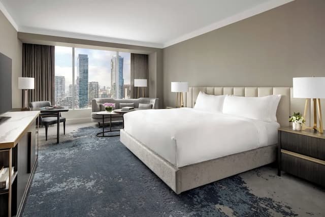 The Ritz-Carlton, Toronto-Deluxe Room-1