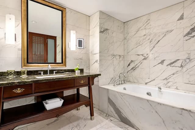 샹그릴라 토론토-프리미어룸, 킹사이즈침대 1개-6