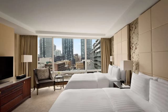 샹그릴라 토론토-이그제큐티브룸, 퀸사이즈침대 2개-5