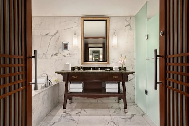 샹그릴라 토론토-이그제큐티브룸, 퀸사이즈침대 2개-6