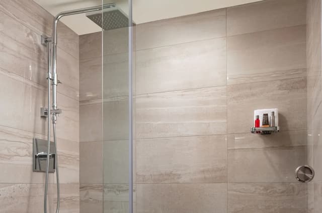 溫哥華機場萬豪酒店-普通套房, 1 張特大雙人床及 1 張梳化床-7