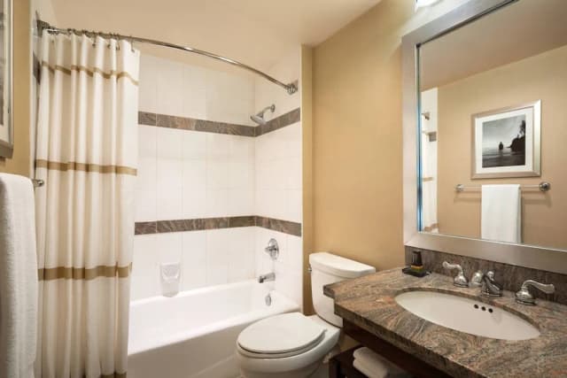 溫哥華山峰市區萬豪酒店-客房, 1 張特大雙人床-4