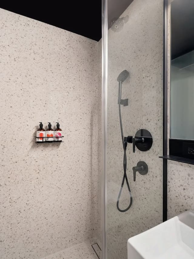 Penny Williamsburg-Supreme Queen-10