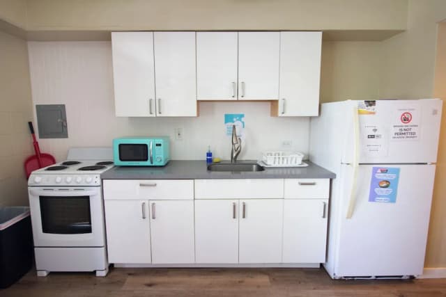 ワイキキ ビーチサイド ホステル-2 Bed Co-Ed Dorm with Kitchen-6