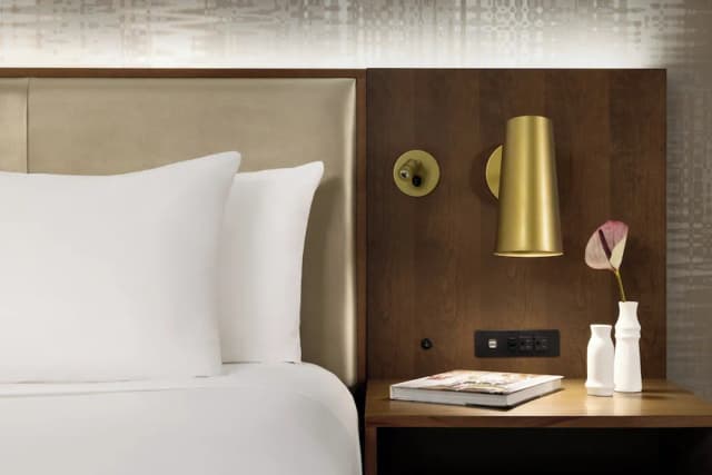 크라운 플라자 토론토 에어포트 바이 IHG-주니어 스위트, 킹사이즈침대 1개 및 소파베드-3