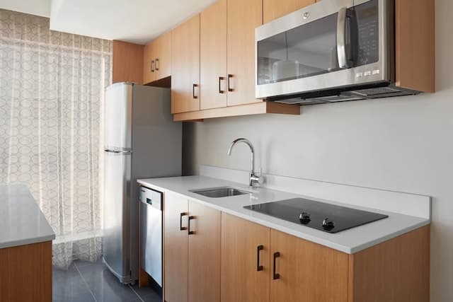 Delta Hotels by Marriott Toronto-Family Suite, 2 Bedrooms-7