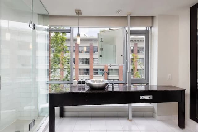 オーパス ホテル バンクーバー-スーペリア ダブルルーム-5