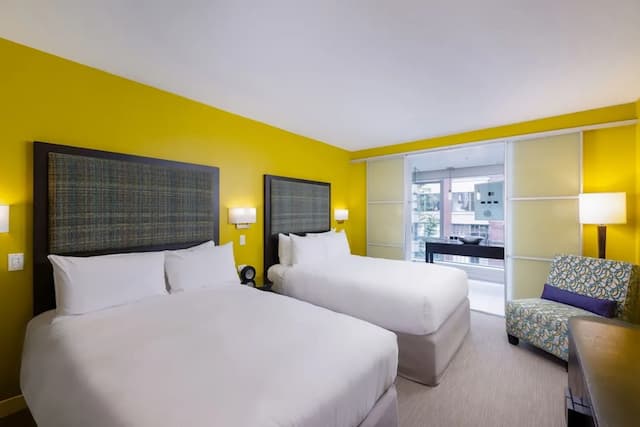 オーパス ホテル バンクーバー-スーペリア ダブルルーム-4