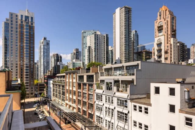 OPUS Hotel Vancouver-Balcony Studio-6