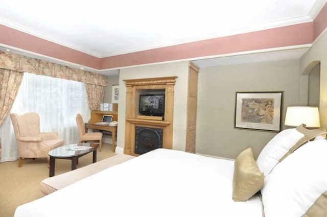 オールド ミル トロント-ラグジュアリー ルーム キングベッド 1 台-1